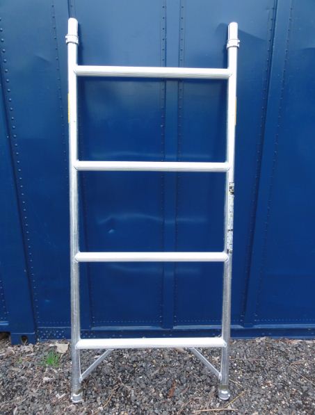 Narrow scaffold tower Hire
