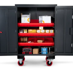 FC4_front_doors-open-w-props